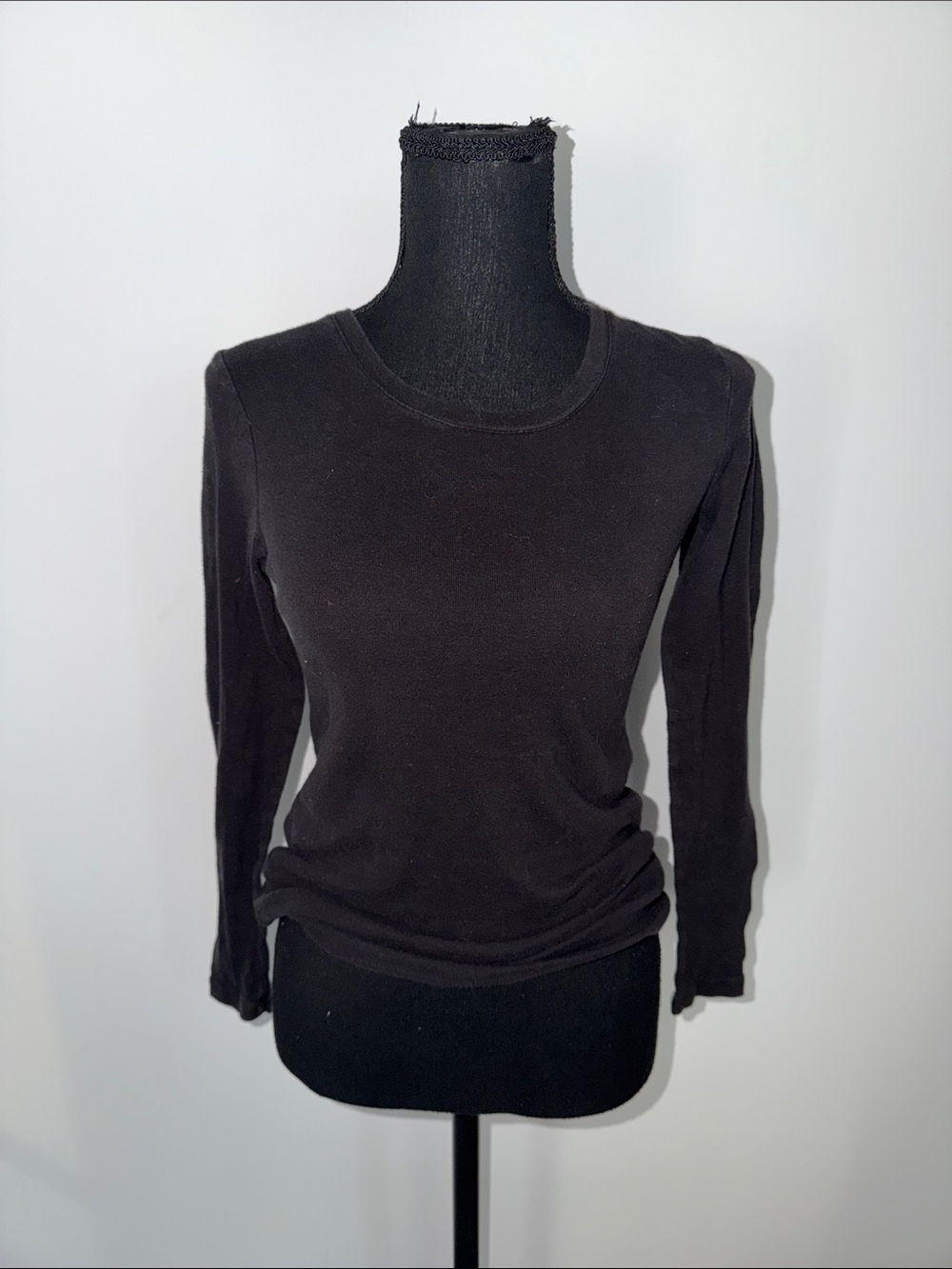 Faded Glory Black Long-Sleeve Crewneck Top